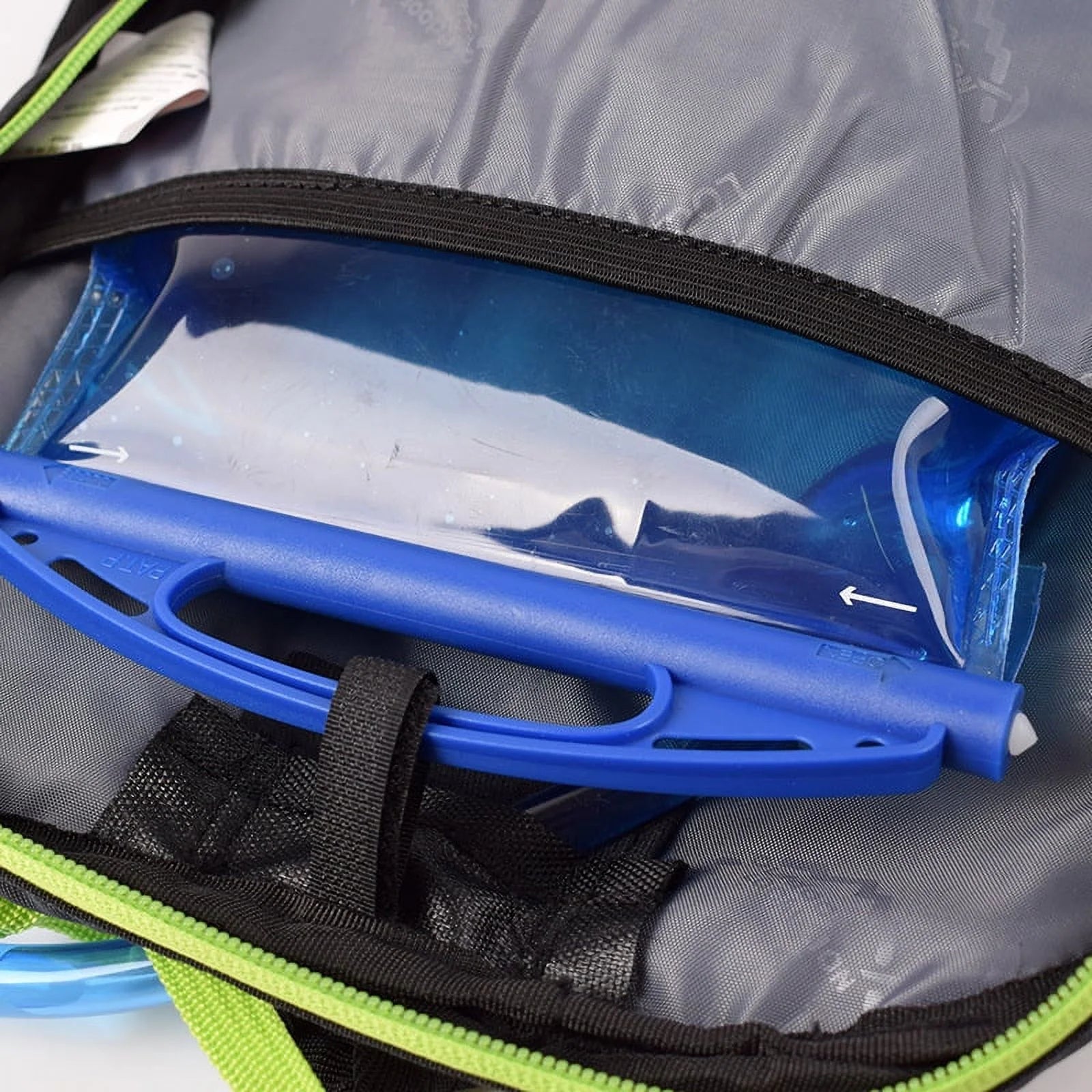 Water Reservoir Replacement, Water Storage Bladder Bag, Leak Proof Water Bladder, Hydration Bladder Ideal for Hiking Camping Running Cycling - 2L - Blue